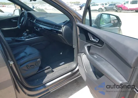 2018 Audi Q7 3.0T Premium z USA, uszkodzony, nr VIN WA1LAAF76JD053651